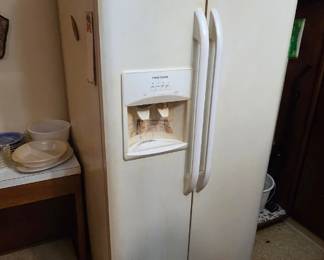 #19 Frigidaire side by side refrigerator works/freezer works (ice/water maker untested) $125.00