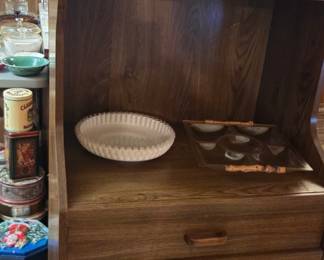 #22 Laminate microwave cabinet with one drawer 2 doors 28x20x54 $30.00