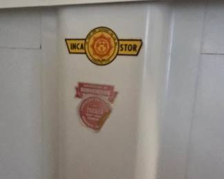 #85 Metal cabinet 5 shelves 24x12x64 $20.00