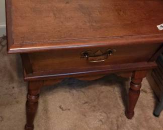 #49 End table with top door 20x25x21 $35.00