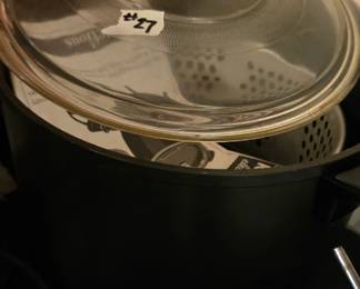 #27 Presto Kitchen Kettle crock pot cooker $25.00