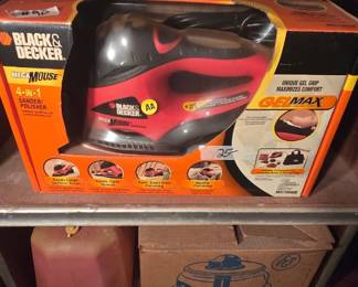 #90 Black and Decker mega mouse sander polisher MS700GB $25.00