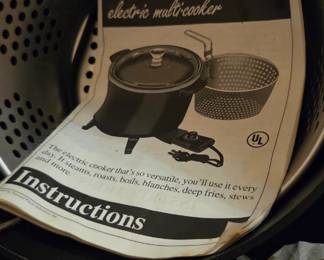 #27 Presto Kitchen Kettle crock pot cooker $25.00