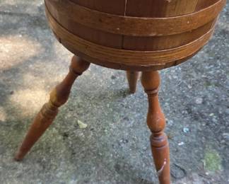 #95 Vintage hand made wood slat footed plant stand 13x23 $35.00