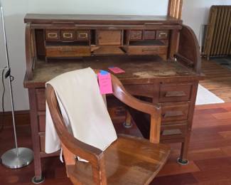 Roll top desk & chair