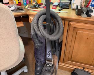Kerby vacuum with attachments 