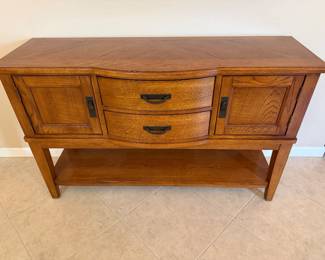 Beautiful Solid oak side board