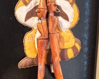 HandCarved Wooden Figural Hairpins with Raccoon hot pad