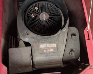 Murray HP inch Riding Lawn Mower third image