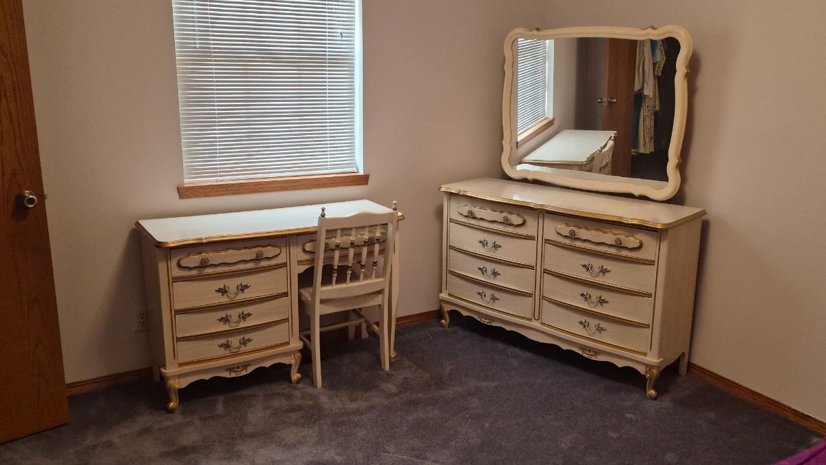 Provincial bedroom set,with twin bed