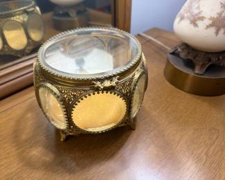 1960's Gold filligree jewelry casket
