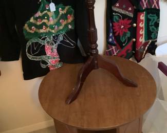 Round End Table