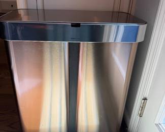 Simplehuman trash can