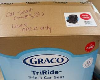 Like new Grace car seat