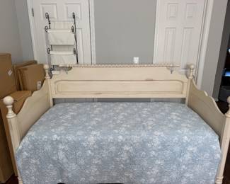 Day bed with trundle