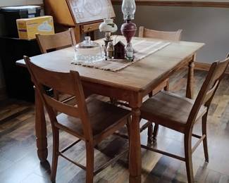 Oak table