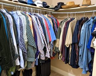 A large selection of men’s clothing in BIG & TALL and accessories, including button-down shirts, polos, jackets, casual tops, denim, and outerwear in a variety of colors and patterns. Also available are baseball caps, cowboy and straw hats, boots, dress shoes, and rolling luggage. Plenty to browse for everyday wear, work, or special occasions!