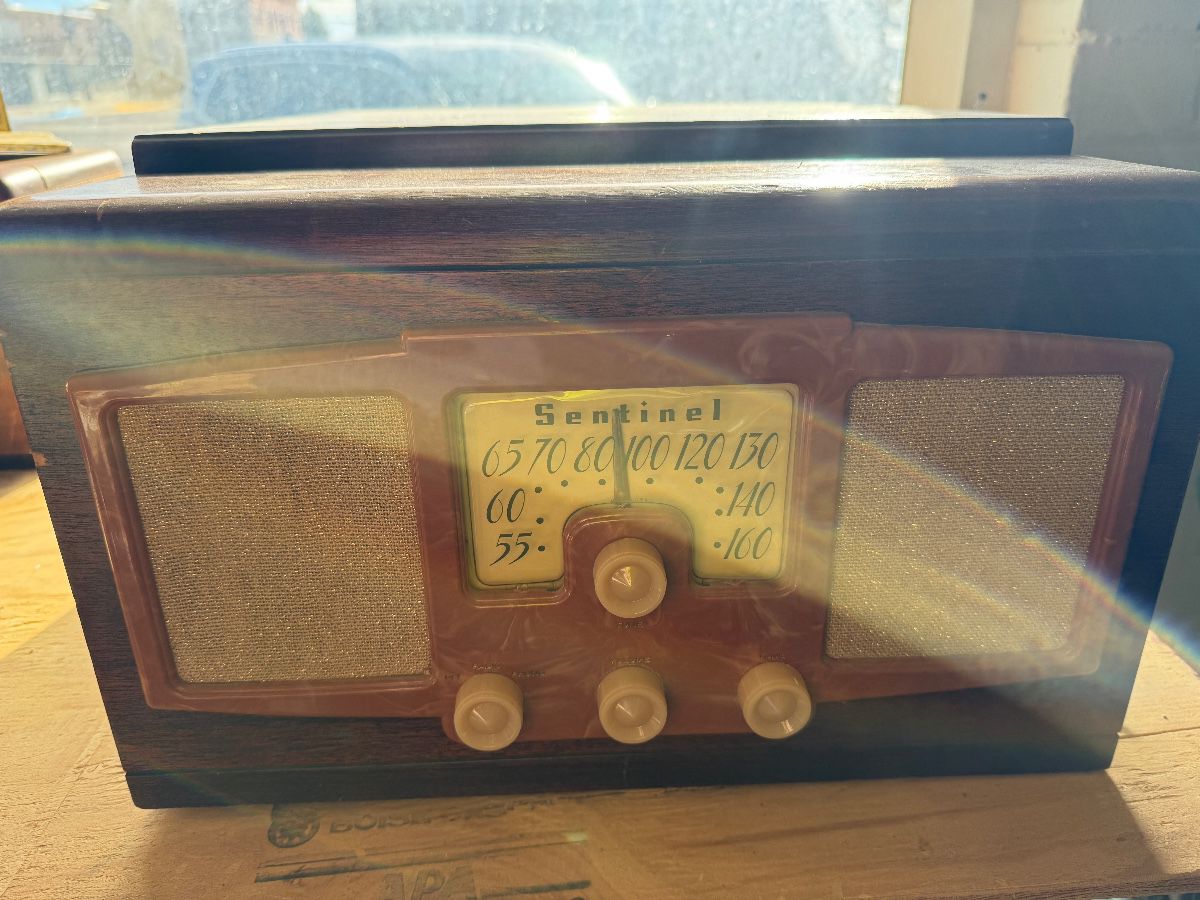 Vintage radio