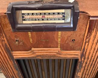 Vintage radio