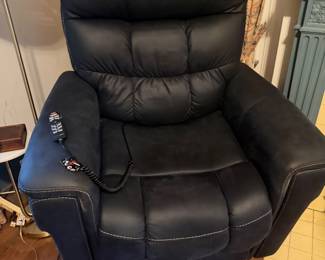 Pride Vivalift Power Lift Chair