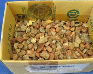 Lot 392. 4lb 6oz of small agates