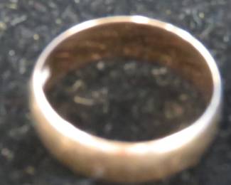 Lot 247. Size 8 marked WH ring