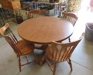 Lot 387. Kitchen table with 4 matching chairs