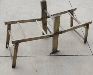 Lot 74. Vintage wash tub stand