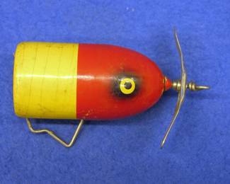 Lot 165. Vintage Marathon 2 1/4 inches wooden Musk-e-Monk bait without a tail or hook