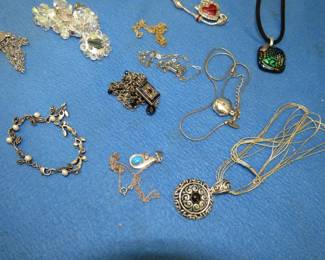 Lot 128. Costume jewelry