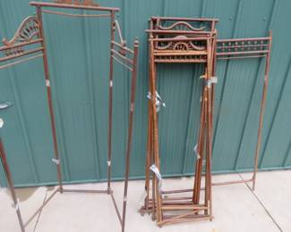 Lot 60. Privacy panel sections and pieces