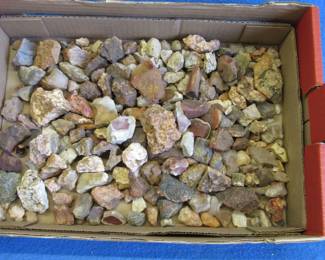 Lot 363. 5 lbs. of mostly agates. Please see the Auctioneer's Notes at the beginning of this auction.