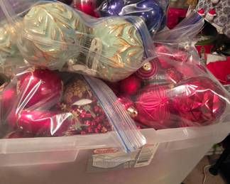 Tub 5 of Ornaments