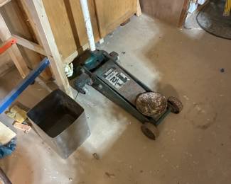 car jack