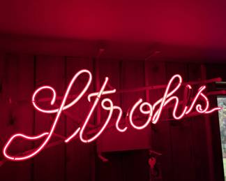 Vintage mid 60's Strohs neon sign