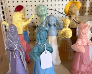 Vintage Avon perfum bottles