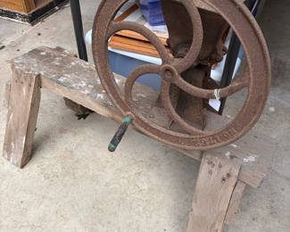 Vintage farmhouse, rustic decor