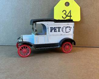 1913 Model T Van Bank