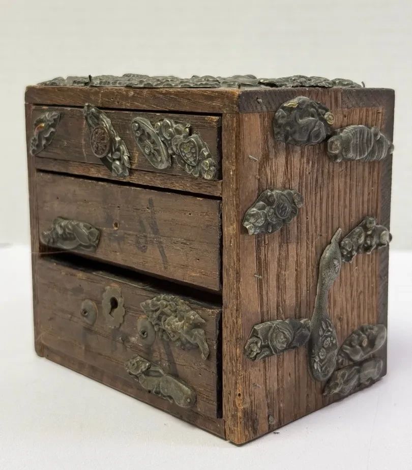 Civil War Box with Time Period Artifacts