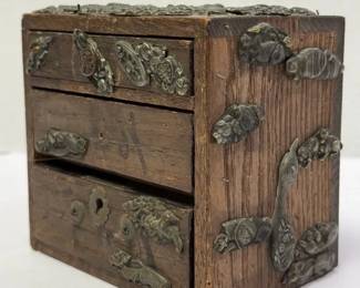 Civil War Box with Time Period Artifacts