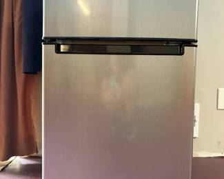 Magic Chef Stainless Mini Refrigerator 3.1cu.ft