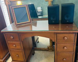 Desk and pair of Boston speakers