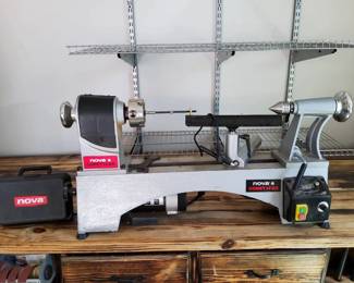 NOVA Comet 14DR Midi Wood Lathe with Chuck  Jaw Accessories
