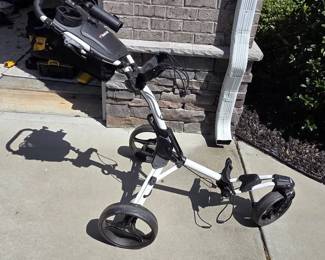 JEF World of Golf EZ Fold 360 ThreeWheel Golf Push Cart