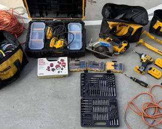 DeWalt 20V Power Tools, Batteries, Sanders  Bags