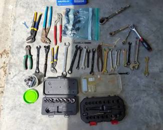 Craftsman  Husky Wrenches, Ratchets and Sockets
