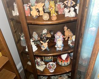 tons of knickknacks