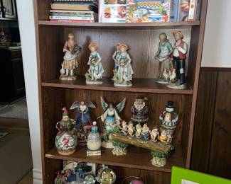 lots to see at the sale and great prices everything’s negotiable