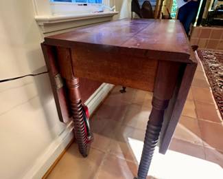 Antique Turned spool Leg Drop-leaf Table