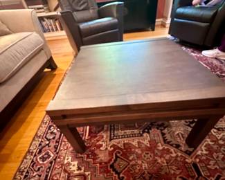 Design-Winin-Reach Expandable Coffee Table
